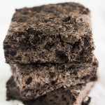 No-Bake Chewy Cookies and Cream Bars